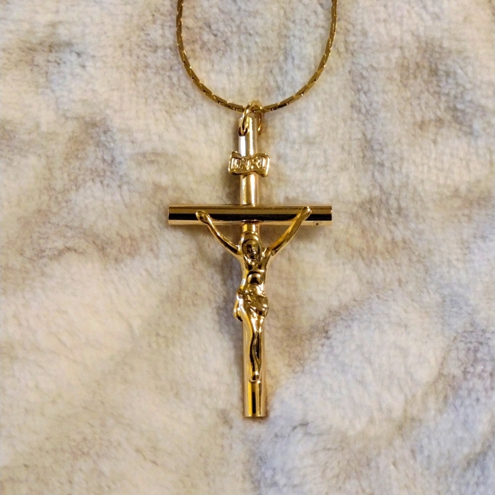 Sold Gold Tone Christ INRI Crucifix Pendant Faith Necklace, Thin Chain